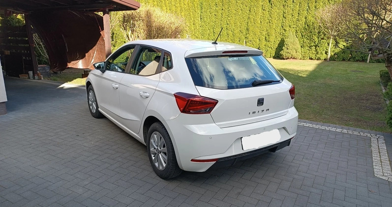 Seat Ibiza cena 39999 przebieg: 111500, rok produkcji 2017 z Białystok małe 22